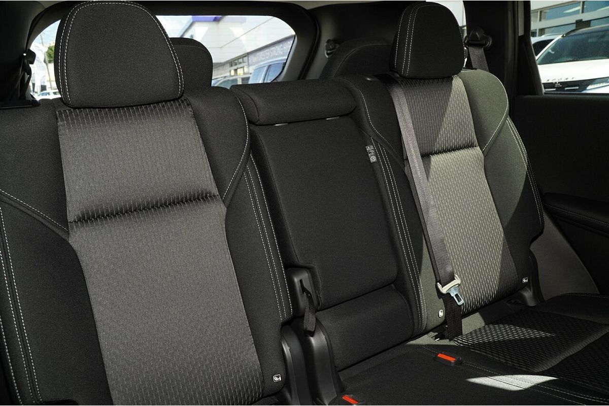 2025 Mitsubishi Outlander LS ZM