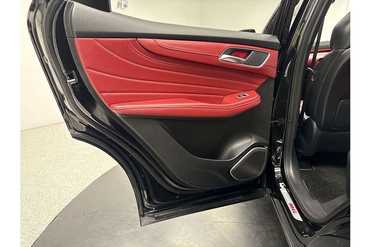 2021 MG HS Essence SAS23