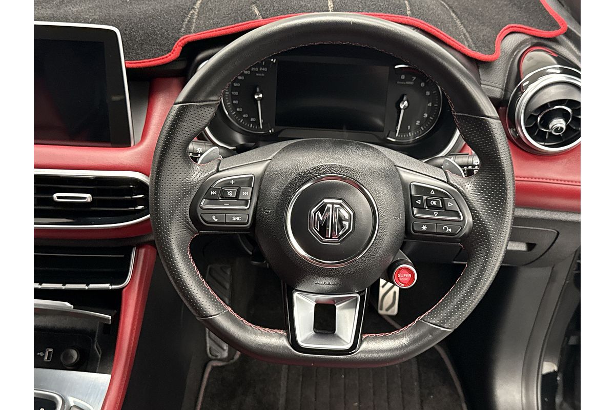 2021 MG HS Essence SAS23