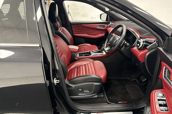 2021 MG HS Essence SAS23