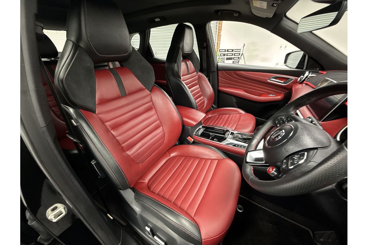 2021 MG HS Essence SAS23