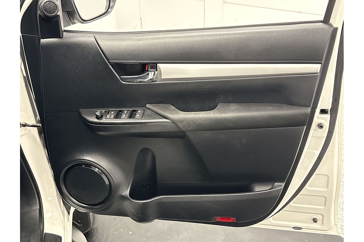 2019 Toyota Hilux SR5 GUN126R 4X4