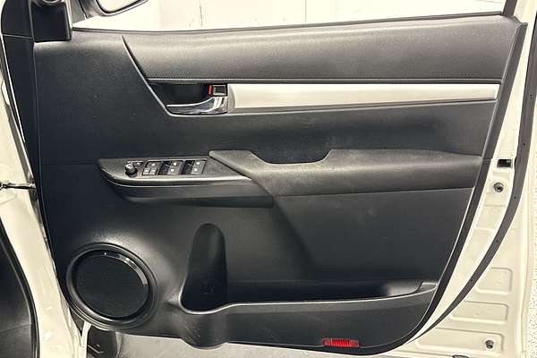 2019 Toyota Hilux SR5 GUN126R 4X4