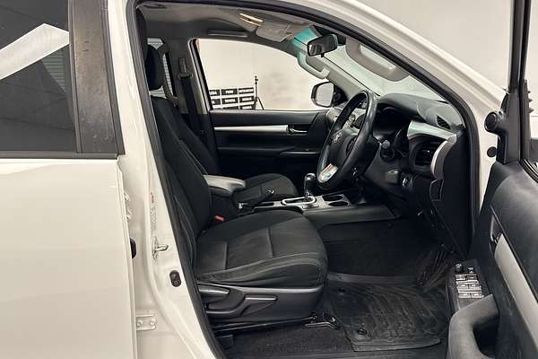 2019 Toyota Hilux SR5 GUN126R 4X4