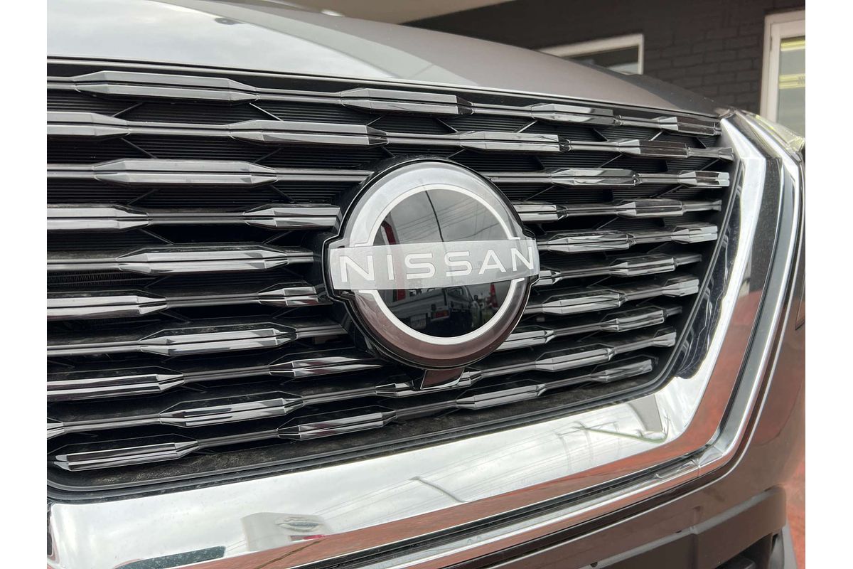 2025 Nissan X-TRAIL ST T33