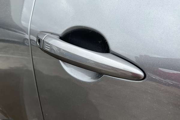 2025 Nissan X-TRAIL ST T33