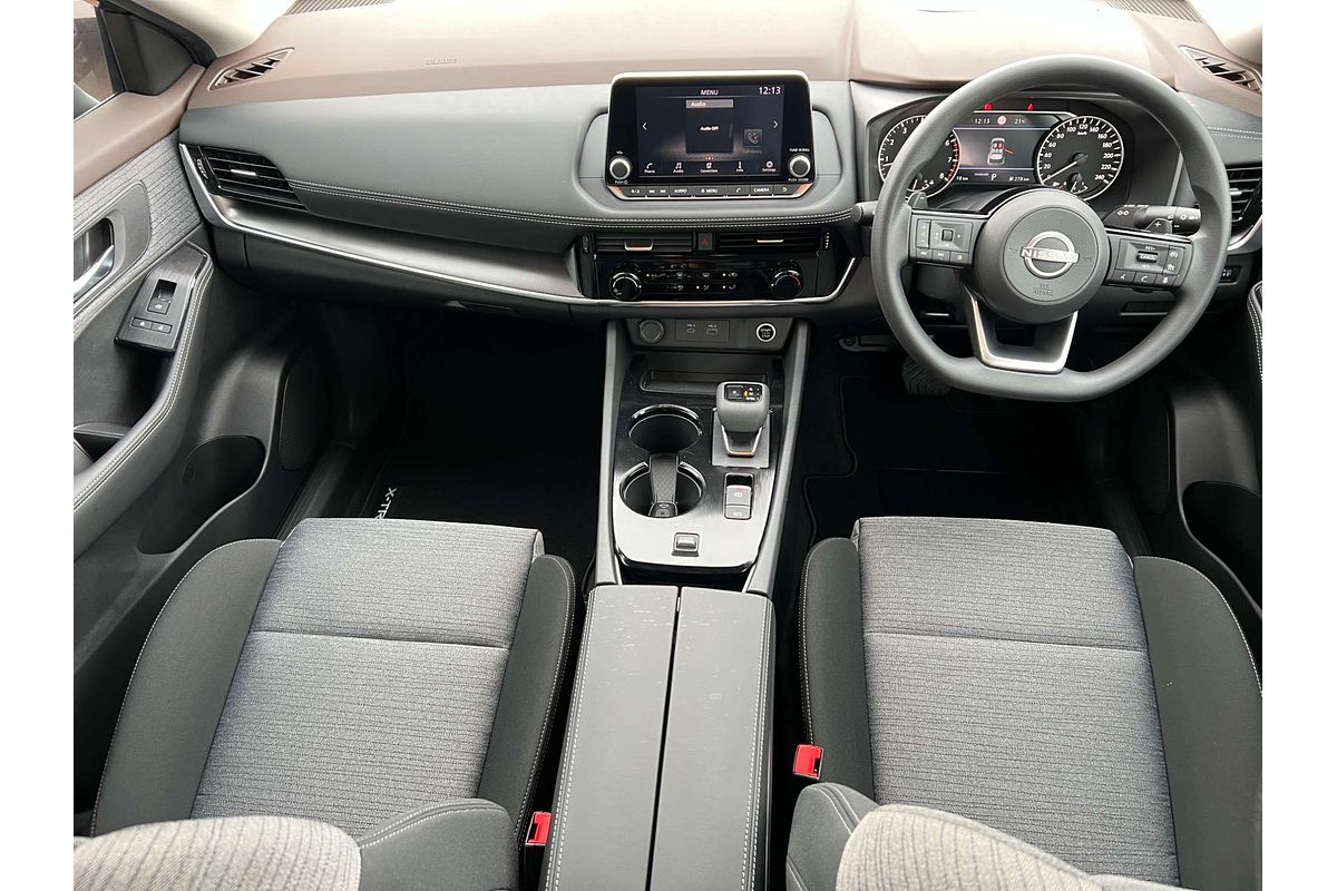 2025 Nissan X-TRAIL ST T33