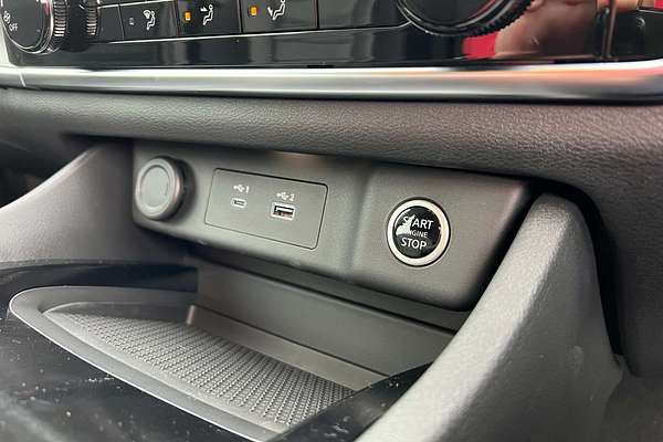 2025 Nissan X-TRAIL ST T33