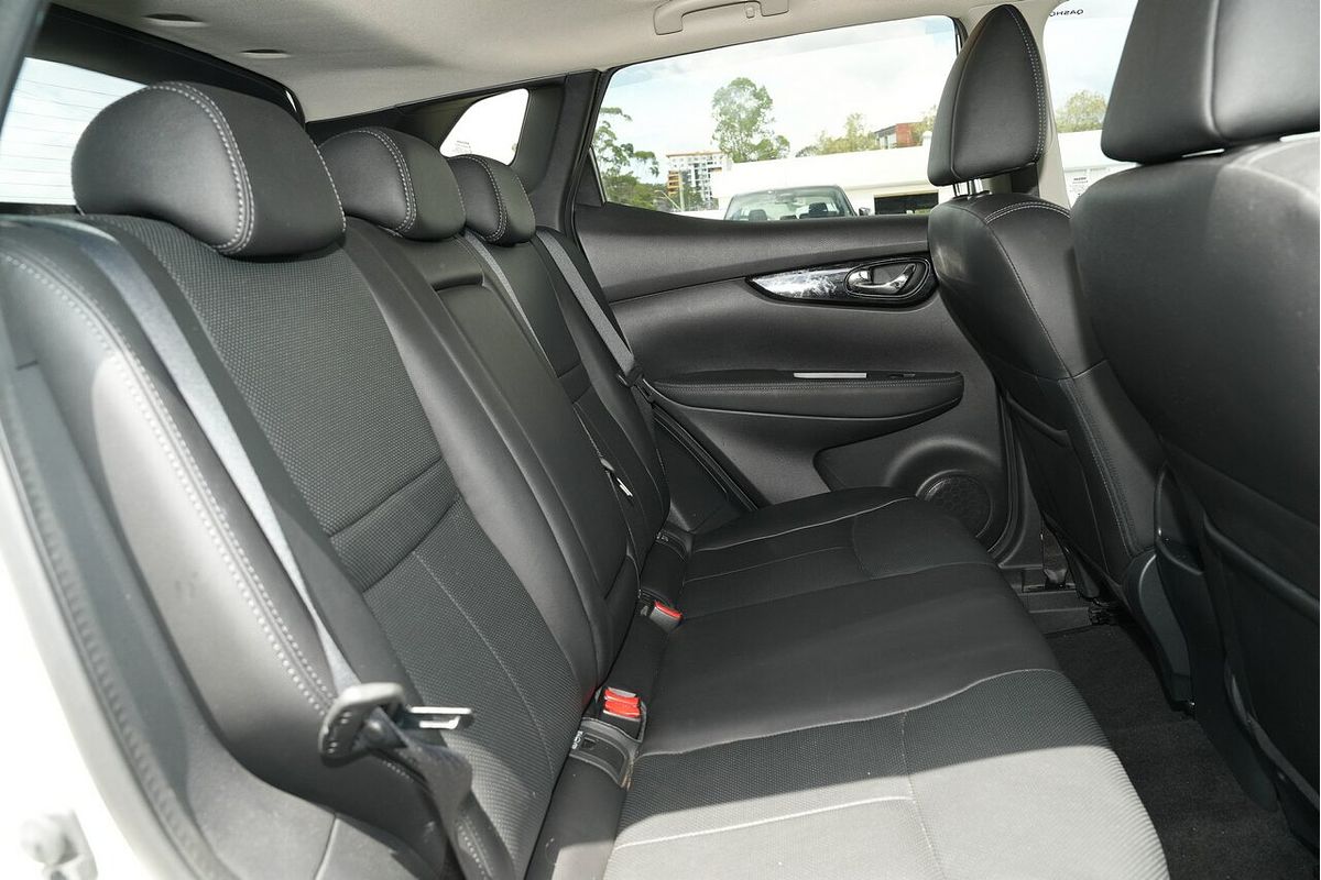 2016 Nissan QASHQAI Ti J11