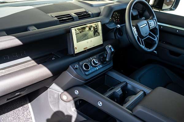 2025 Land Rover Defender 110 P400 X-Dynamic SE L663