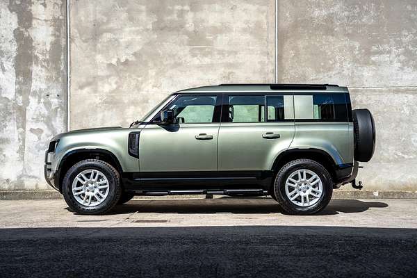 2025 Land Rover Defender 110 D350 X-Dynamic SE L663