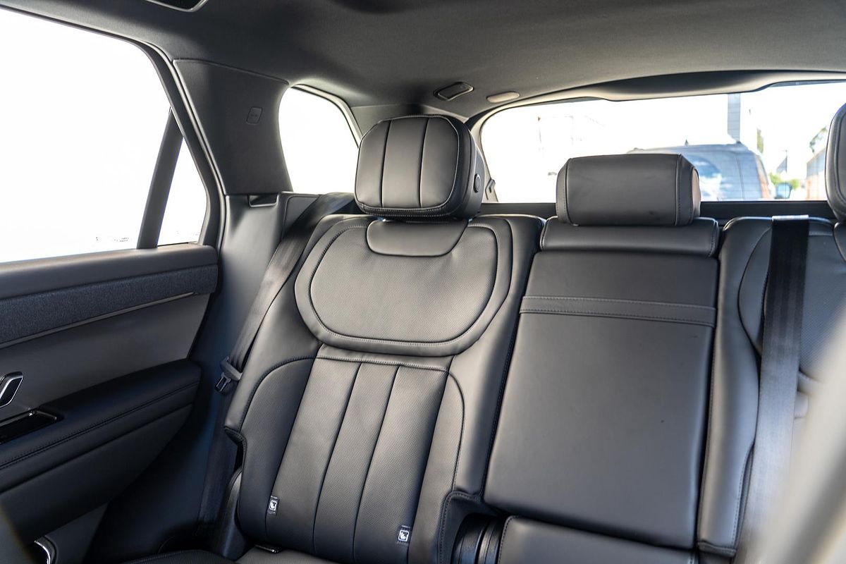 2025 Land Rover Range Rover Sport P360 Dynamic SE L461