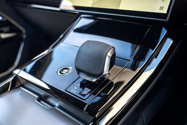 2025 Land Rover Range Rover Sport D350 Dynamic HSE L461