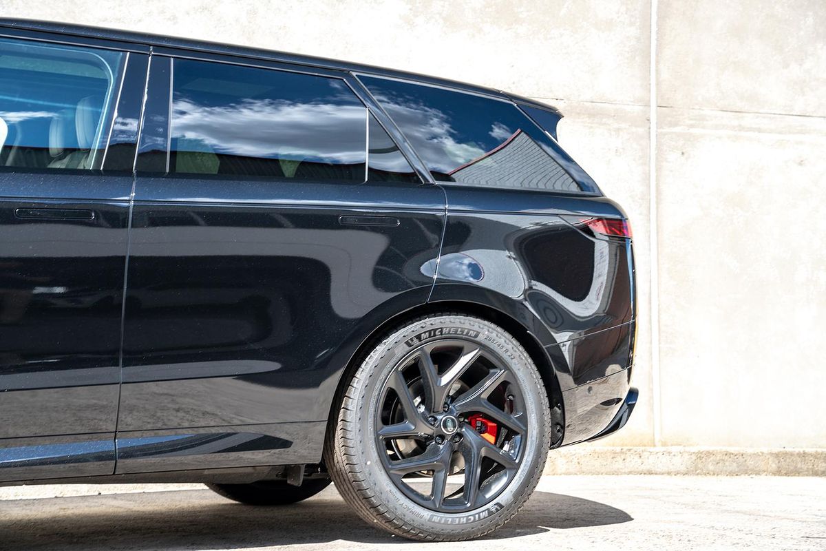 2025 Land Rover Range Rover Sport D350 Dynamic HSE L461