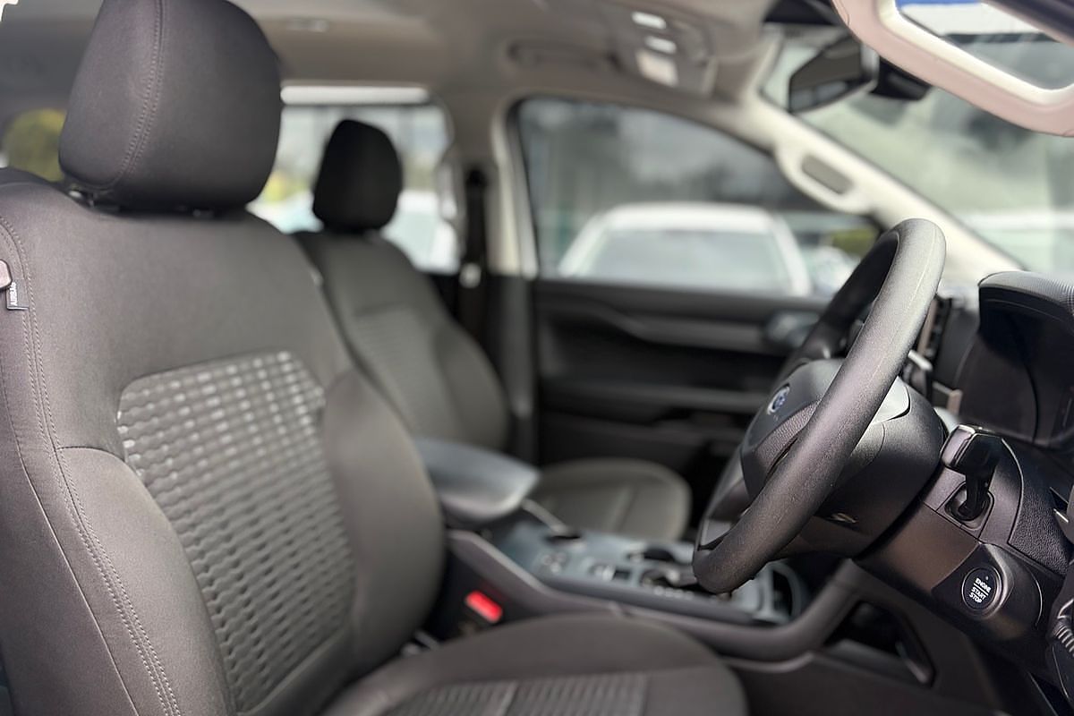 2023 Ford Everest Ambiente 2.0L