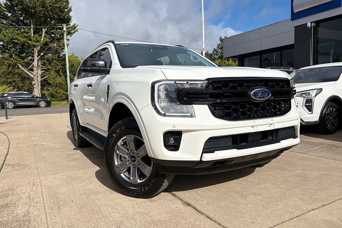 2023 Ford Everest Ambiente 2.0L