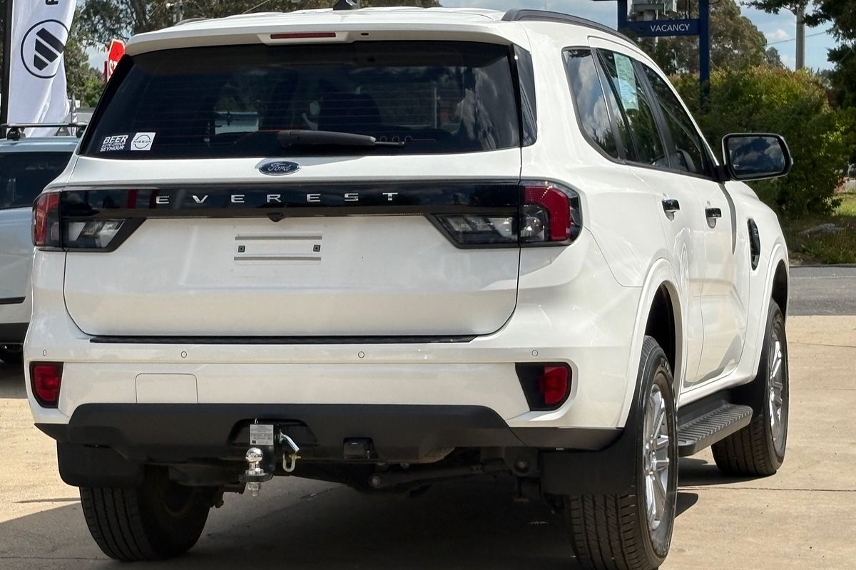 2023 Ford Everest Ambiente 2.0L