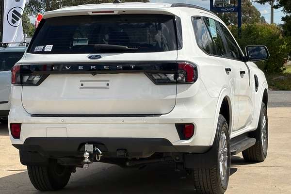 2023 Ford Everest Ambiente 2.0L