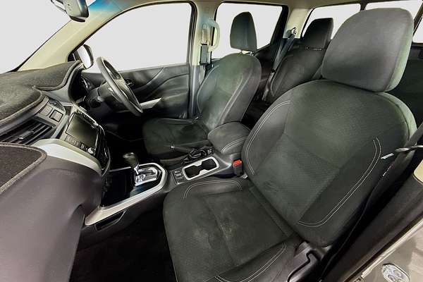 2020 Nissan Navara ST D23 Series 4 4X4