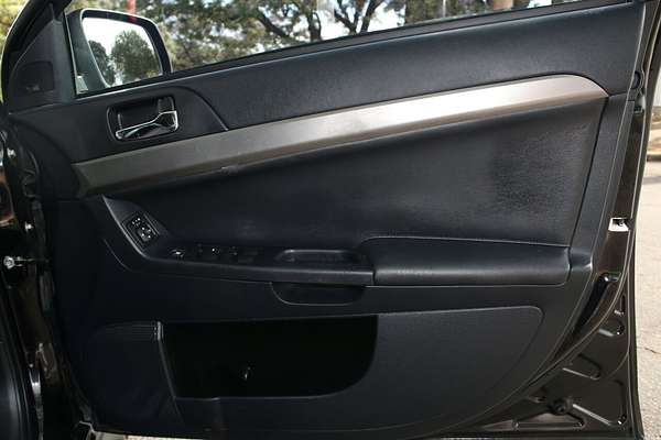 2014 Mitsubishi Lancer ES Sport CJ