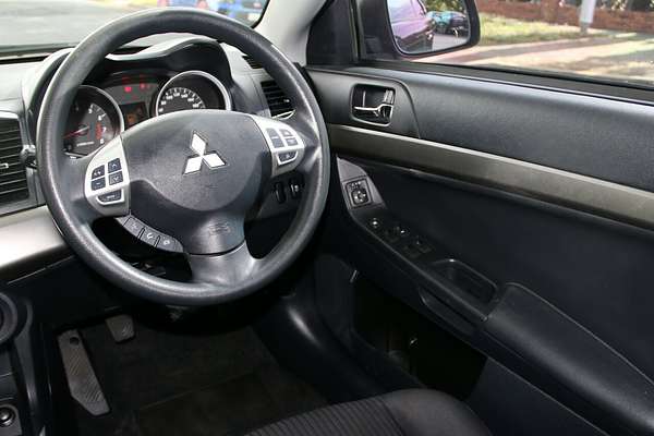 2014 Mitsubishi Lancer ES Sport CJ