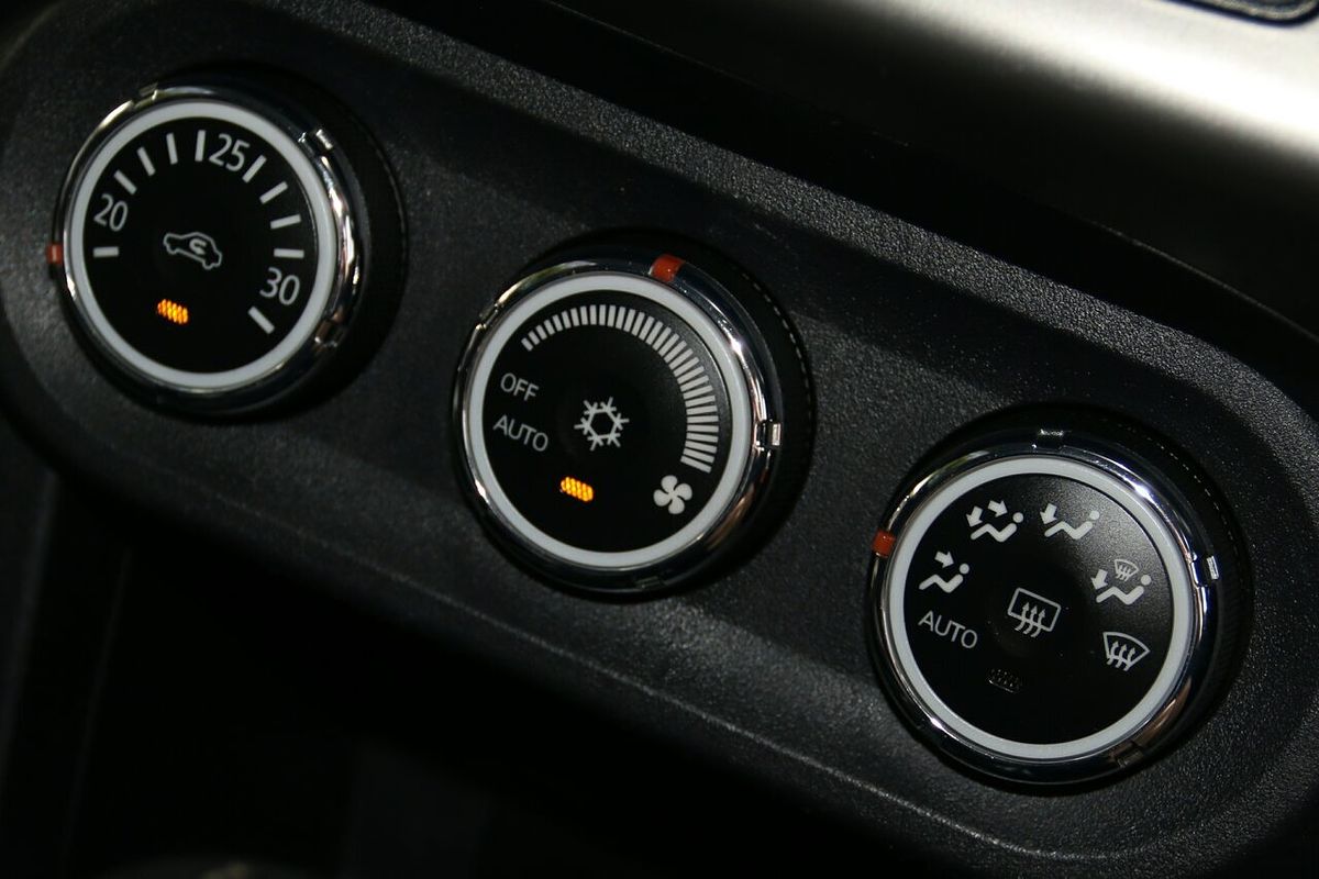 2014 Mitsubishi Lancer ES Sport CJ