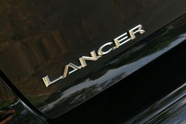 2014 Mitsubishi Lancer ES Sport CJ