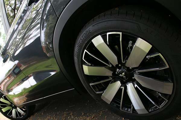 2025 Mitsubishi Outlander Aspire ZM