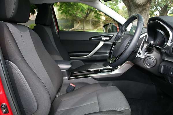 2024 Mitsubishi Eclipse Cross LS YB