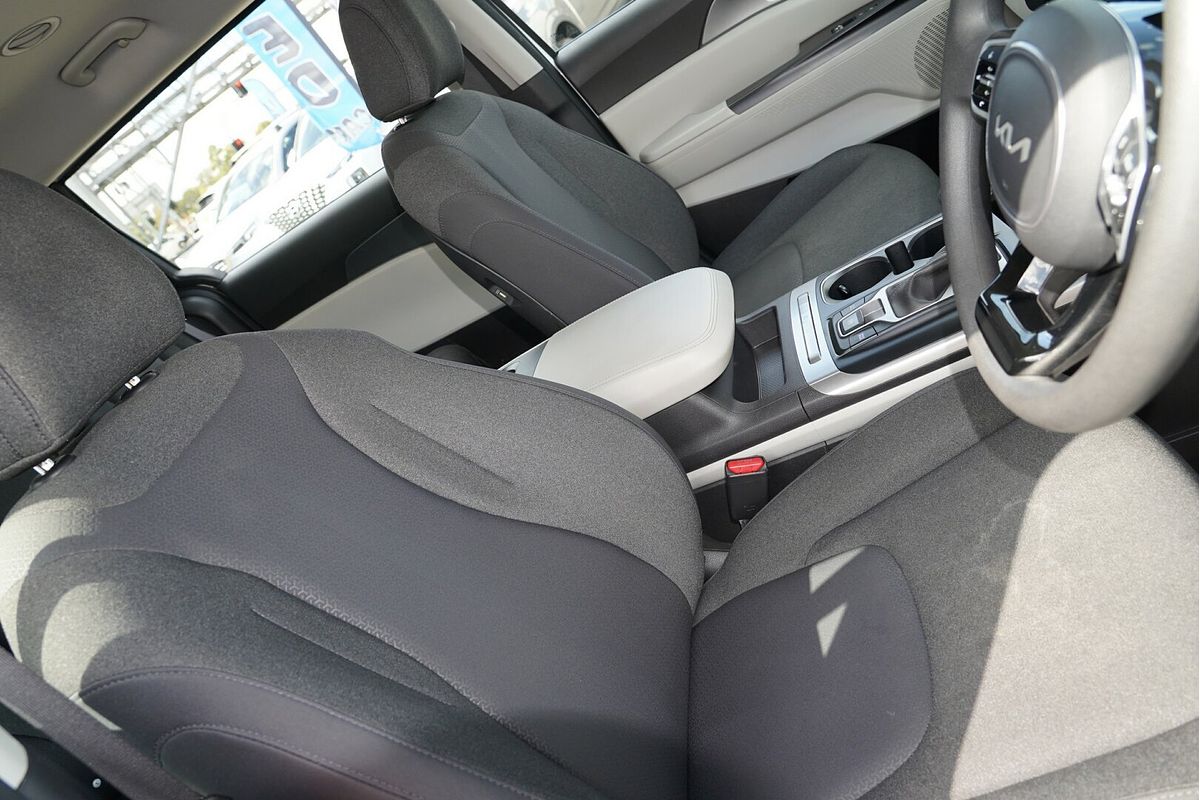 2023 Kia Carnival S KA4