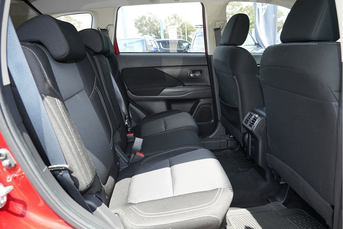 2020 Mitsubishi Outlander ES ZL