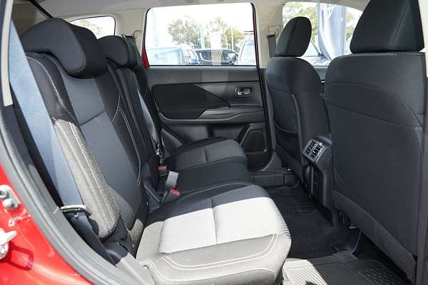 2020 Mitsubishi Outlander ES ZL