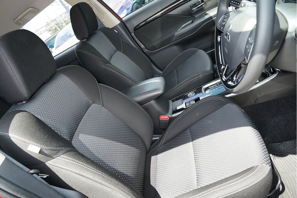 2020 Mitsubishi Outlander ES ZL