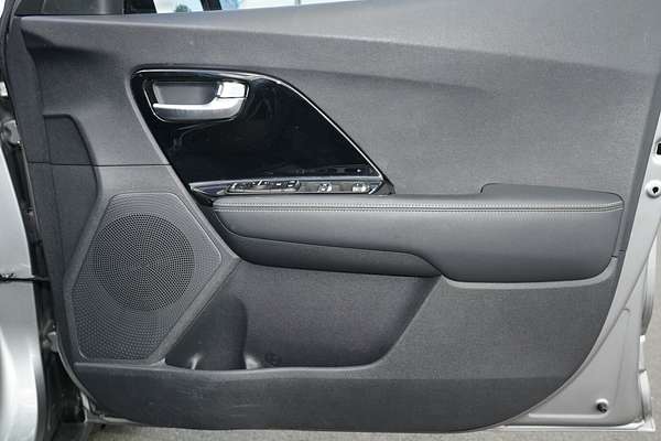 2021 Kia Niro Hybrid Sport DE