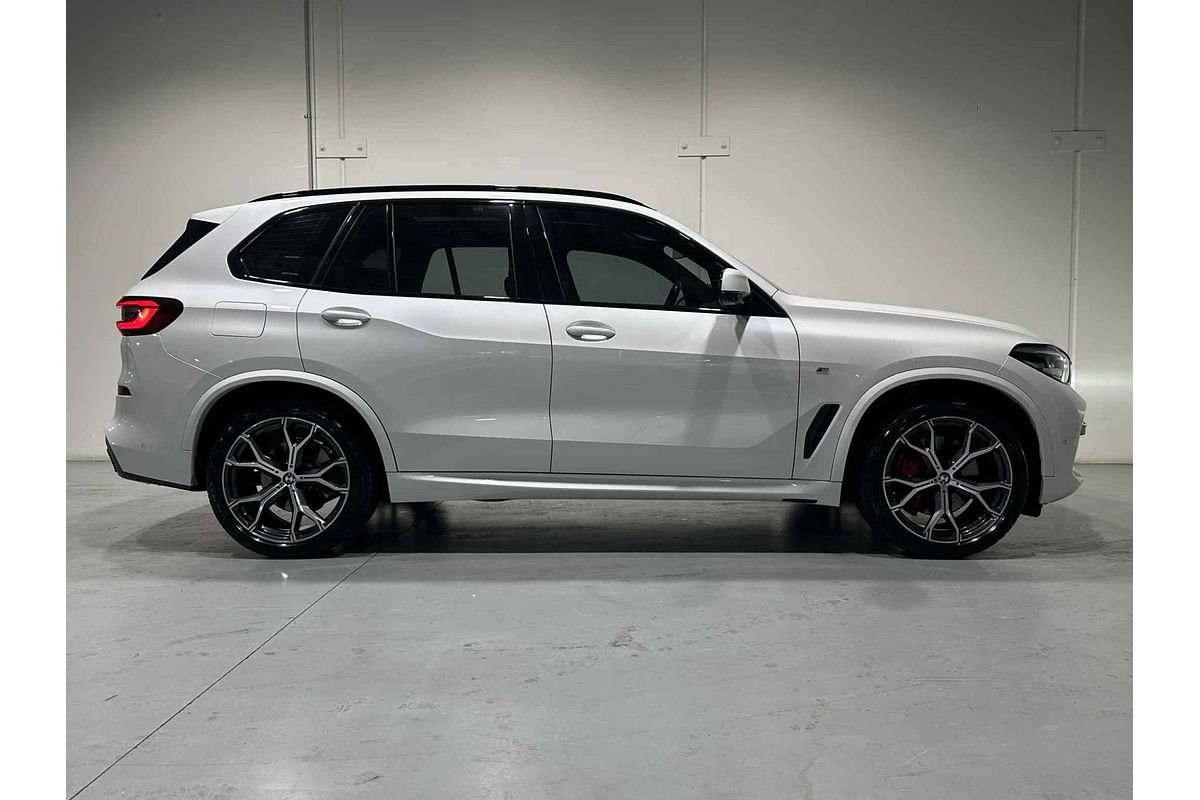 2022 BMW X5 xDrive30d M Sport G05