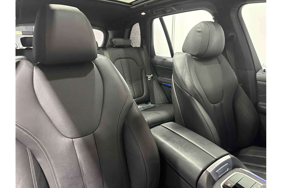 2022 BMW X5 xDrive30d M Sport G05