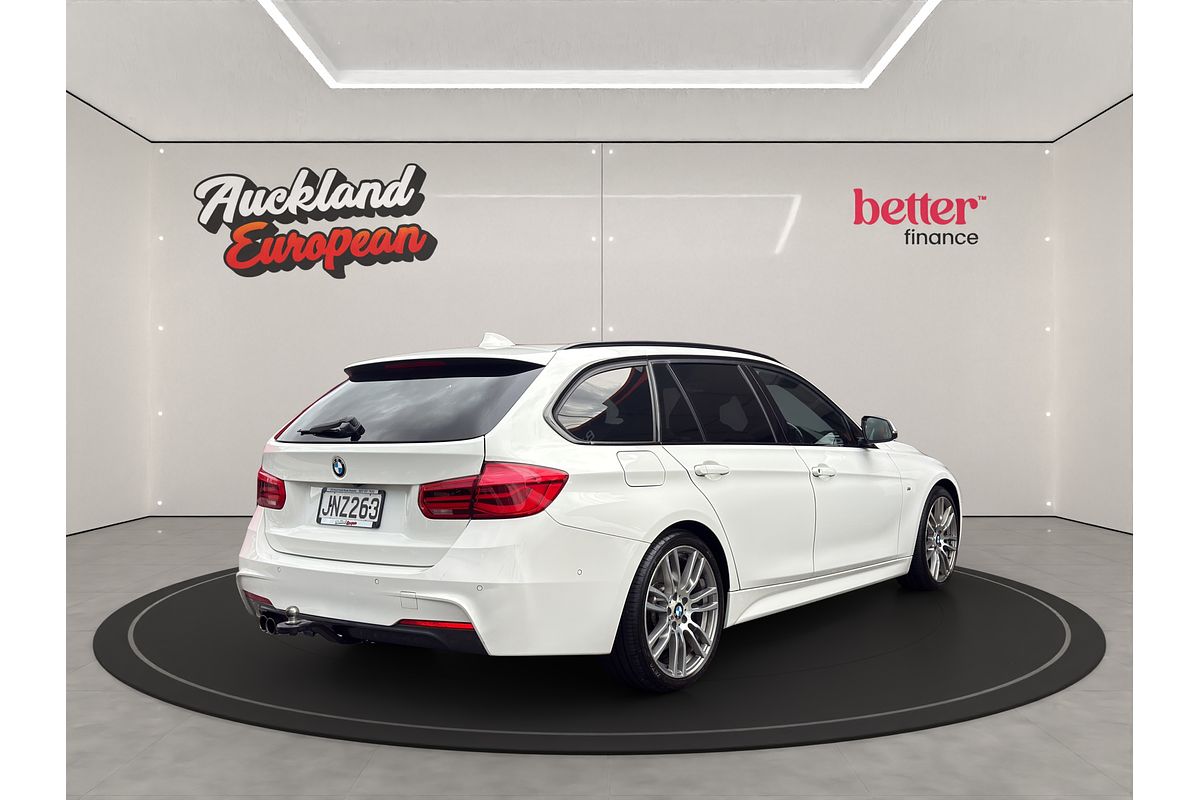 2015 BMW 320i M SPORT