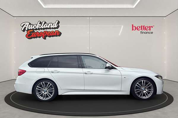 2015 BMW 320i M SPORT