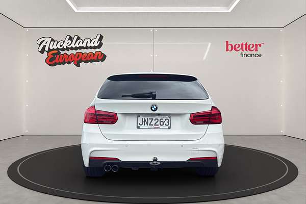 2015 BMW 320i M SPORT