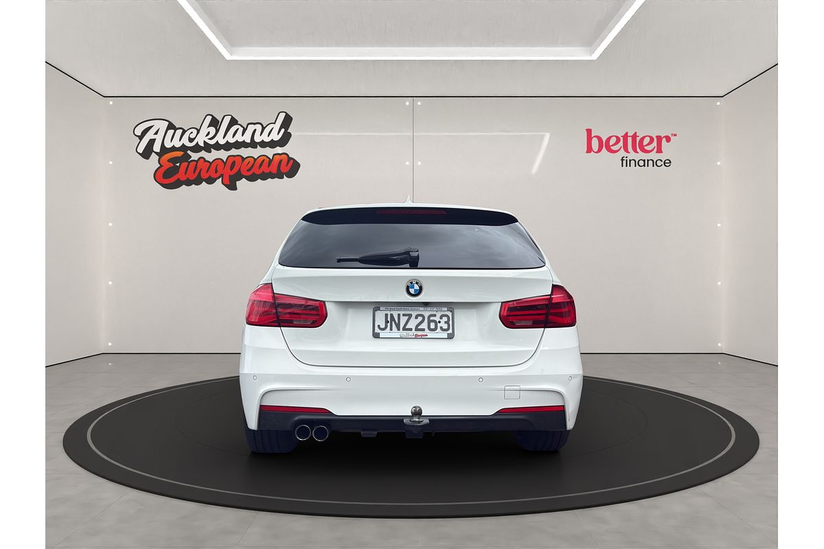 2015 BMW 320i M SPORT