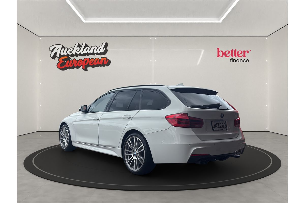 2015 BMW 320i M SPORT