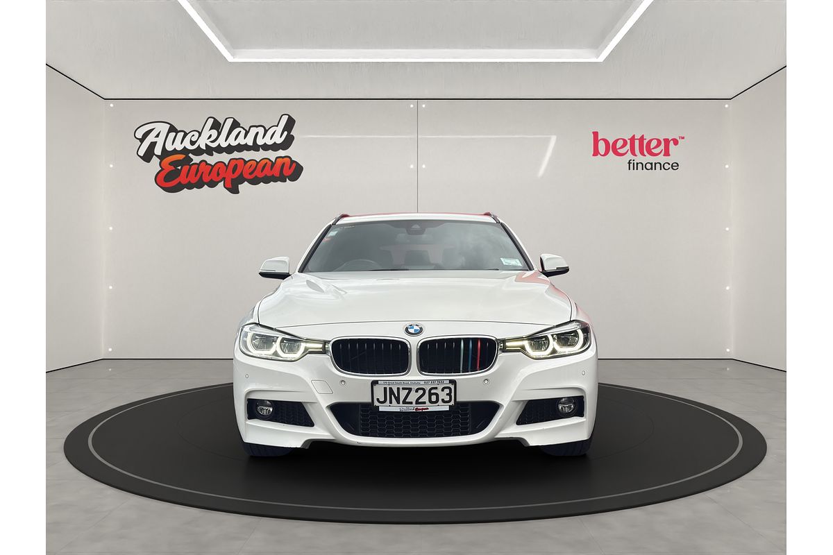 2015 BMW 320i M SPORT