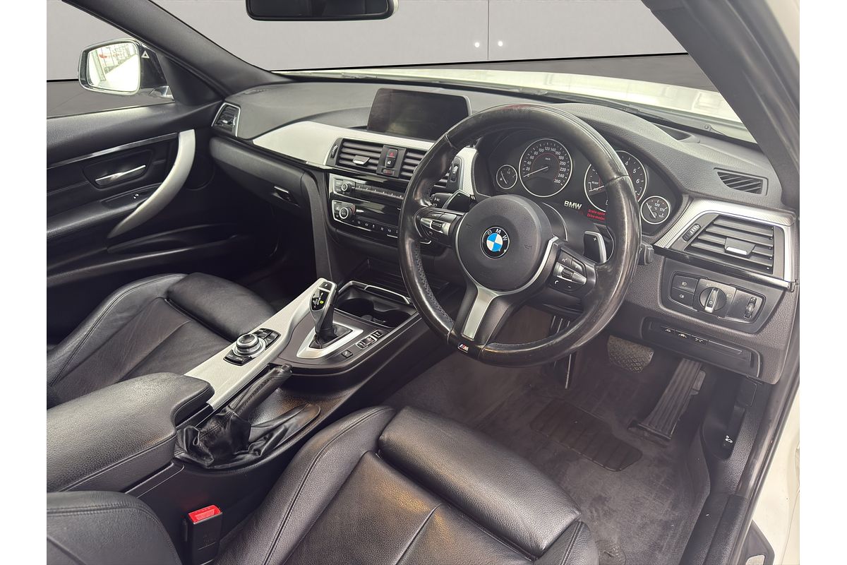 2015 BMW 320i M SPORT