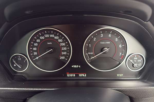 2015 BMW 320i M SPORT