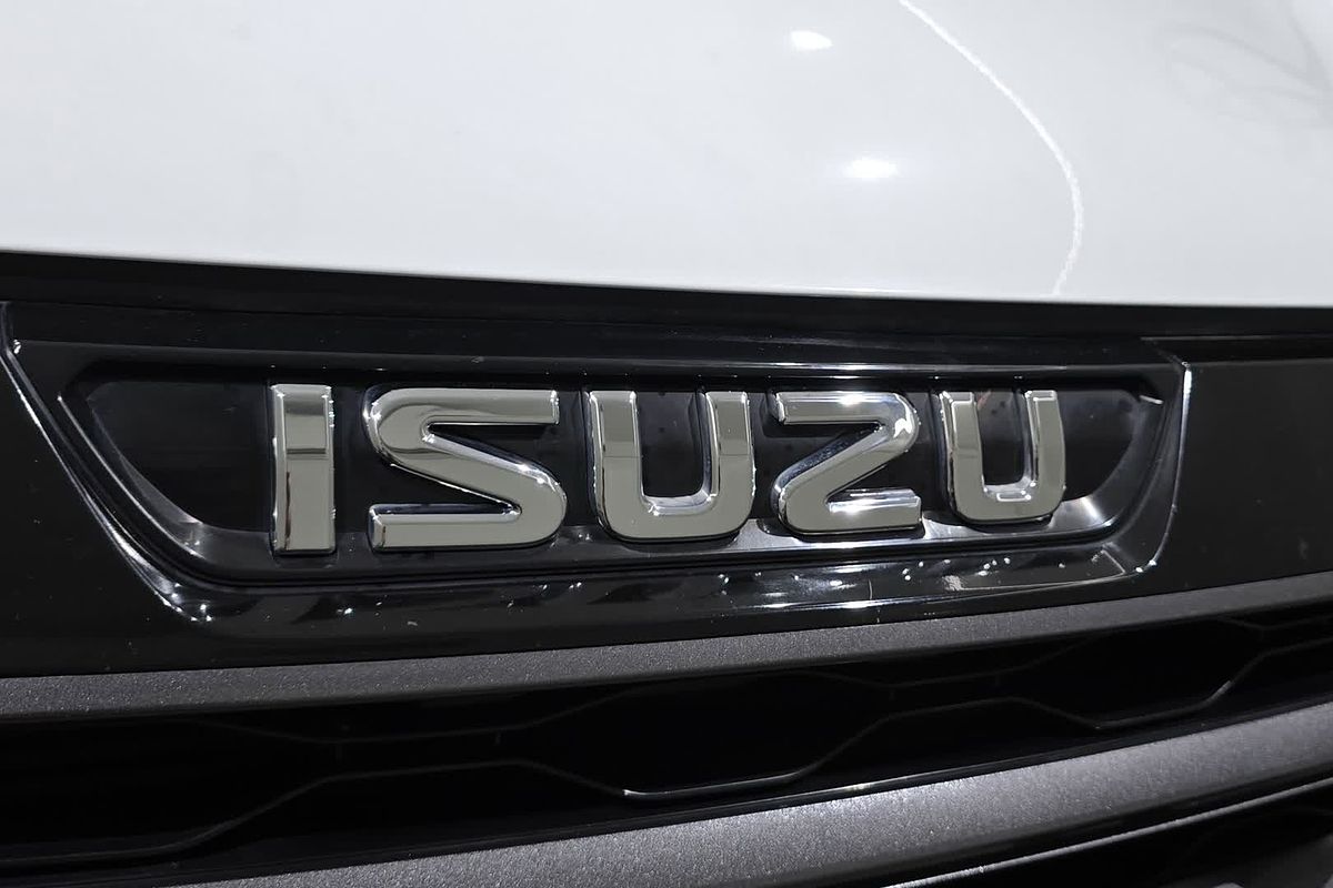 2021 Isuzu MU-X LS-M