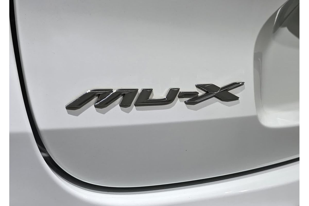 2021 Isuzu MU-X LS-M