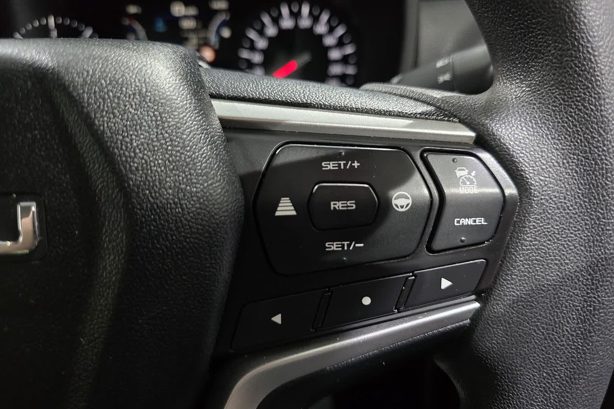 2021 Isuzu MU-X LS-M