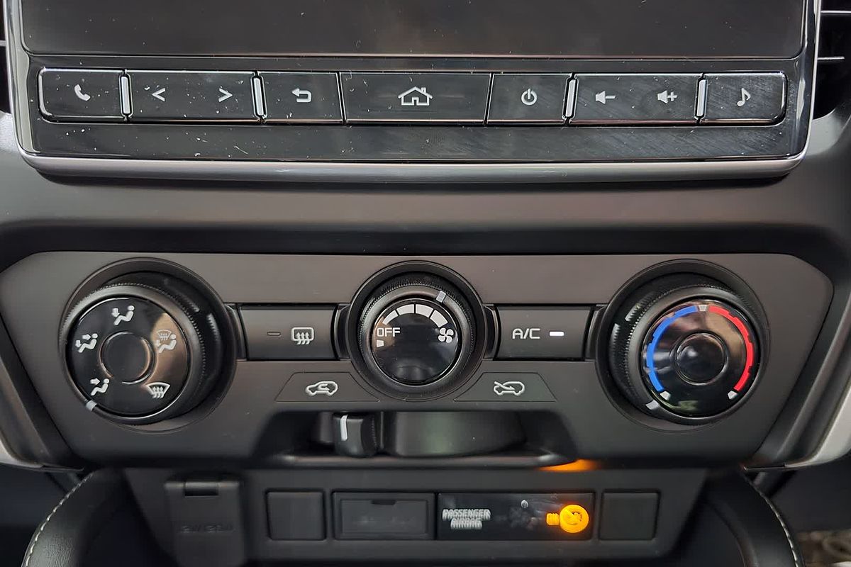 2021 Isuzu MU-X LS-M