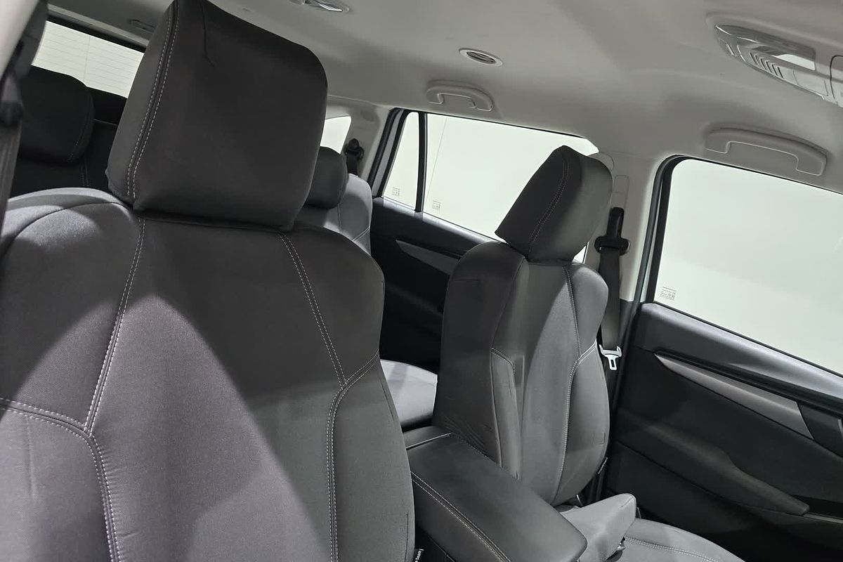 2021 Isuzu MU-X LS-M