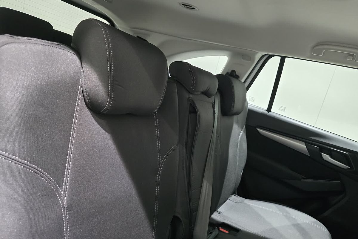 2021 Isuzu MU-X LS-M